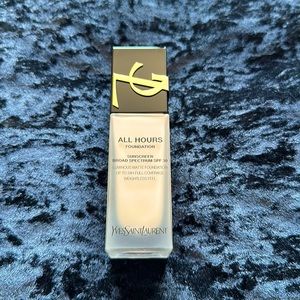 YSL All Hours Luminous Natural Matte 24 Hour Longwear Foundation LN4